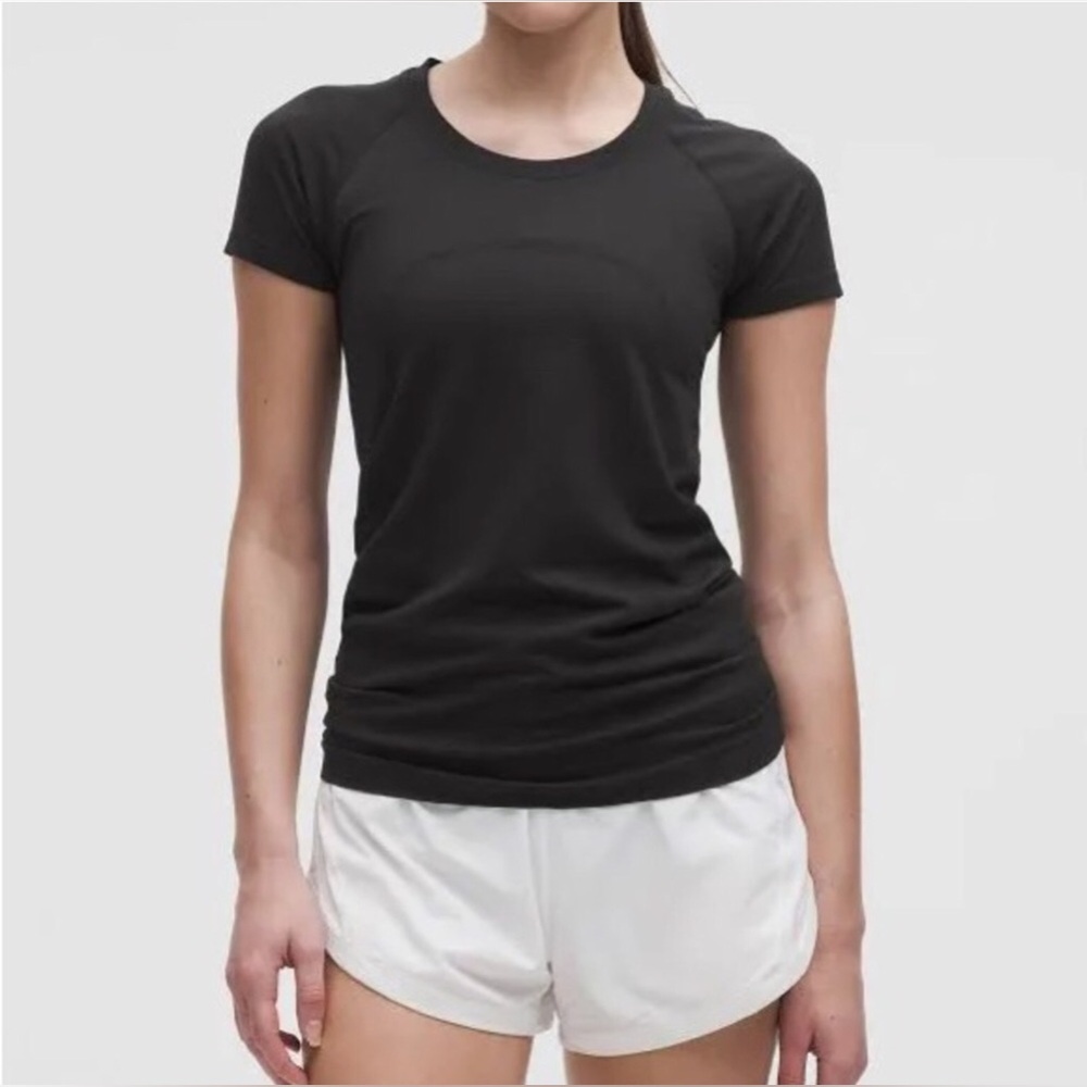 🌼LULULEM🍋N swiftly tech short sleeve top in black Size 10